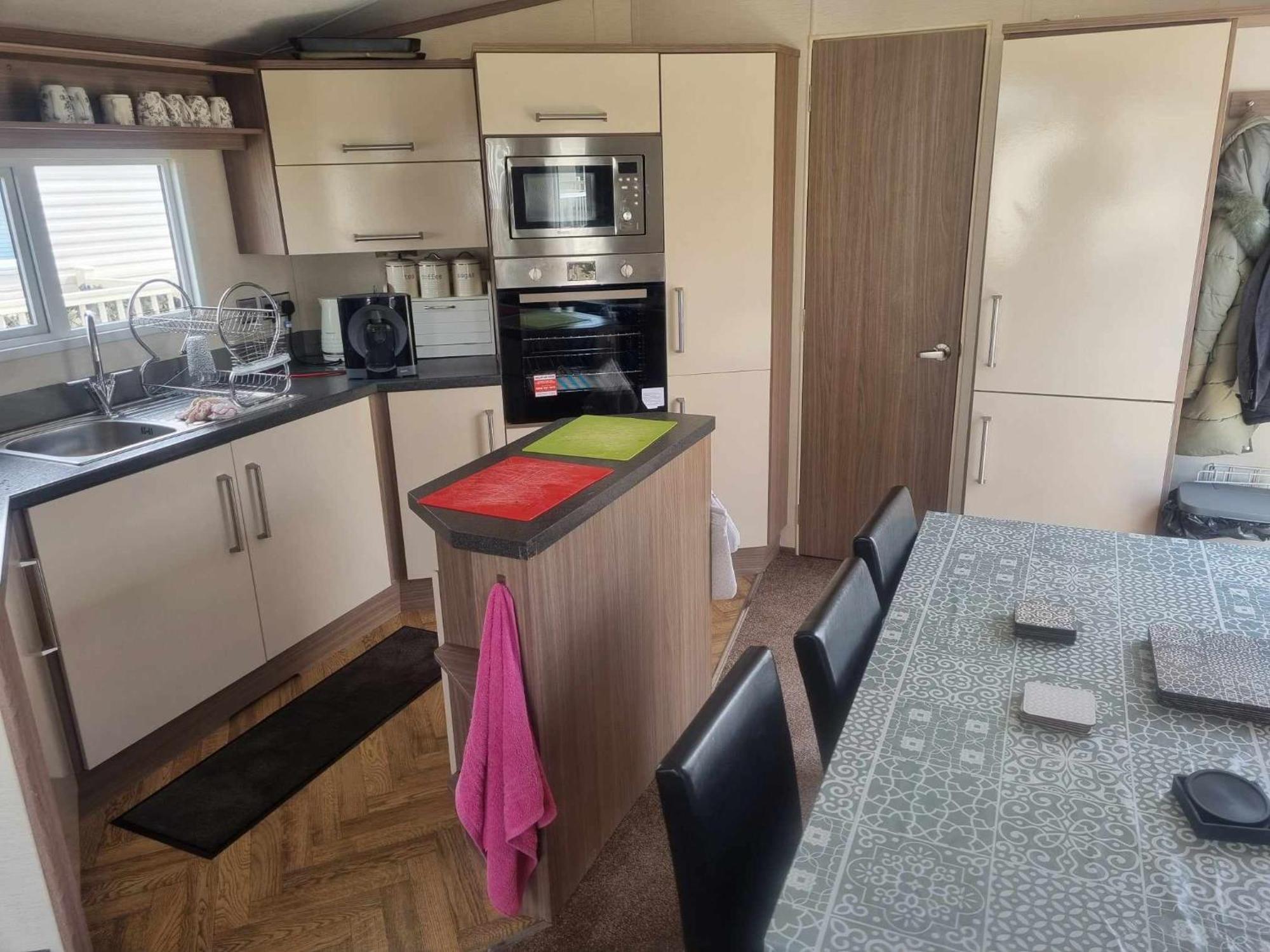 8 Berth Deluxe Pg36 호텔 채플 세인트 레오나즈 외부 사진